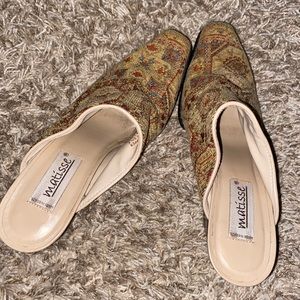 Fabric kitten heels